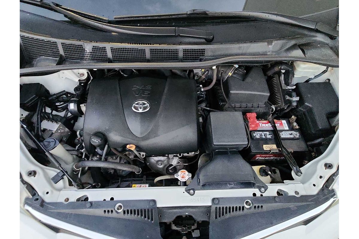 2019 Toyota SIENNA LE