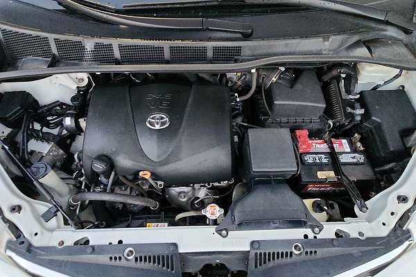 2019 Toyota SIENNA LE