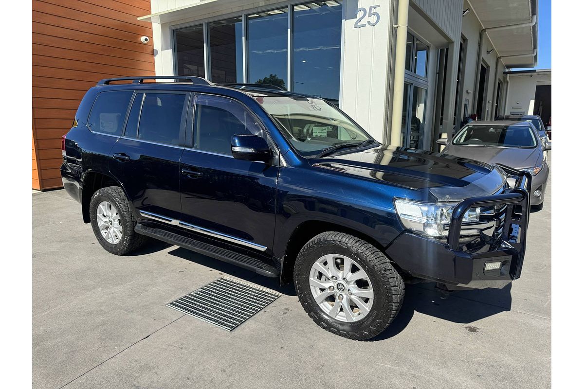2017 Toyota Landcruiser Sahara VDJ200R