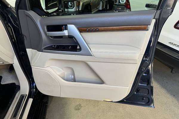 2017 Toyota Landcruiser Sahara VDJ200R