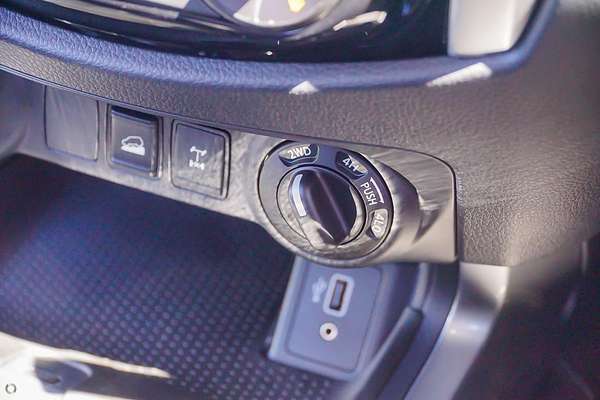 2025 Nissan Navara SL D23 4X4