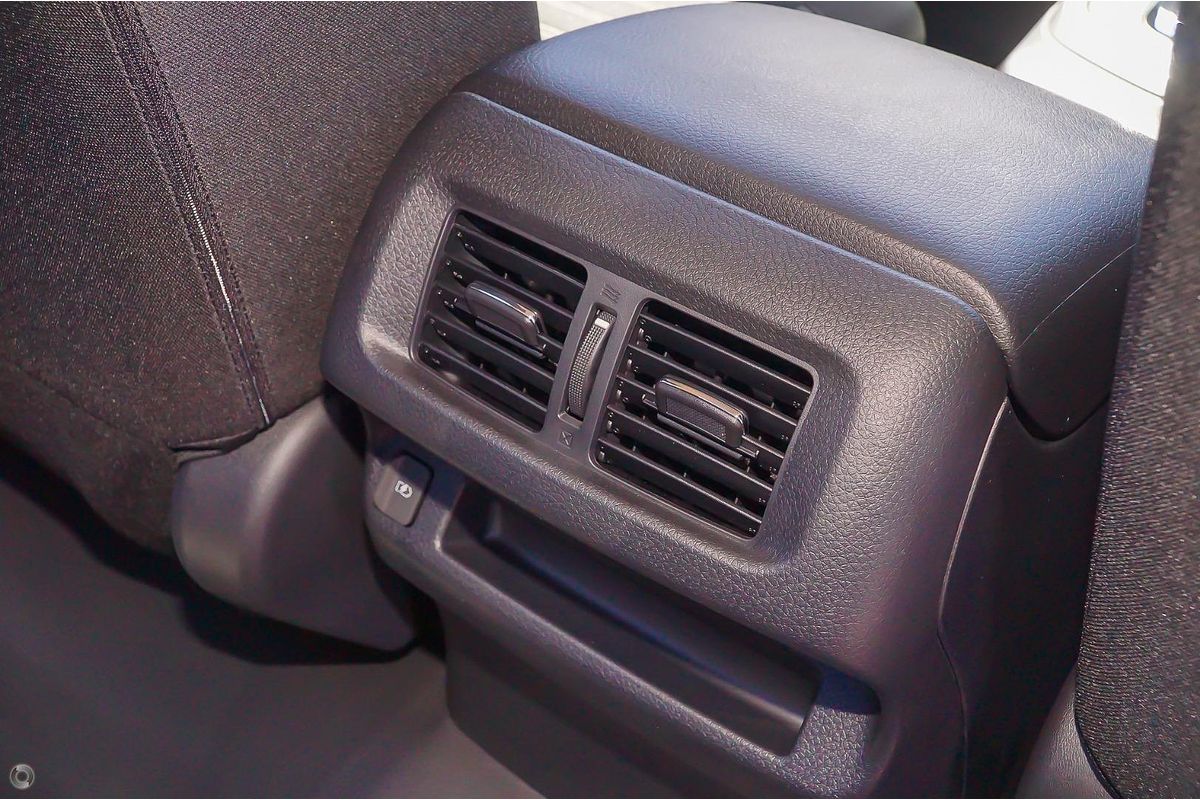 2025 Nissan Navara SL D23 4X4