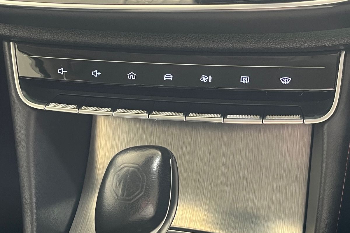 2021 MG HS Excite SAS23