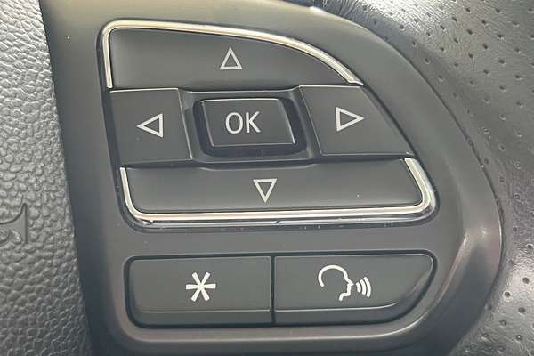 2021 MG HS Excite SAS23