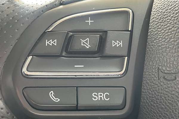 2021 MG HS Excite SAS23