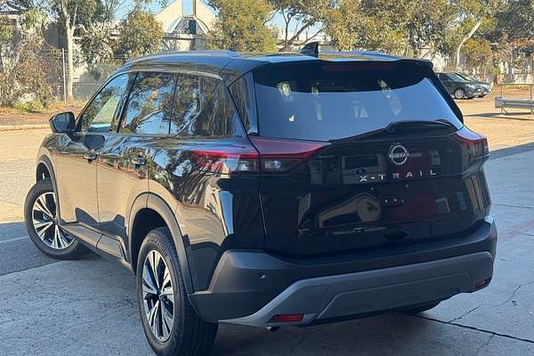 2025 Nissan X-TRAIL ST-L T33