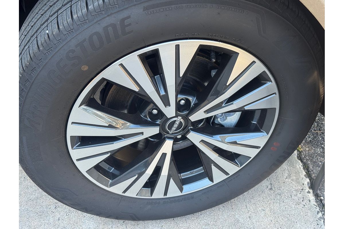 2025 Nissan X-TRAIL ST-L T33