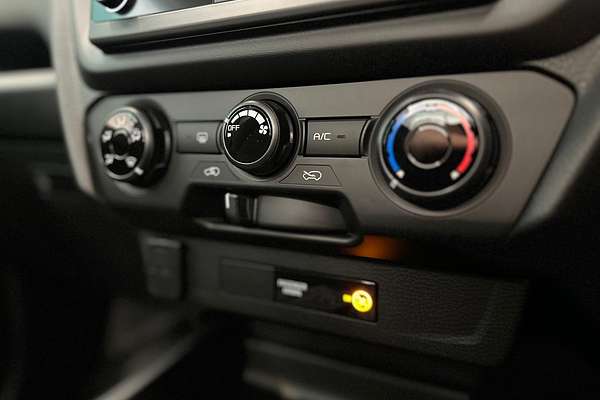 2025 Isuzu D-MAX SX High Ride Rear Wheel Drive