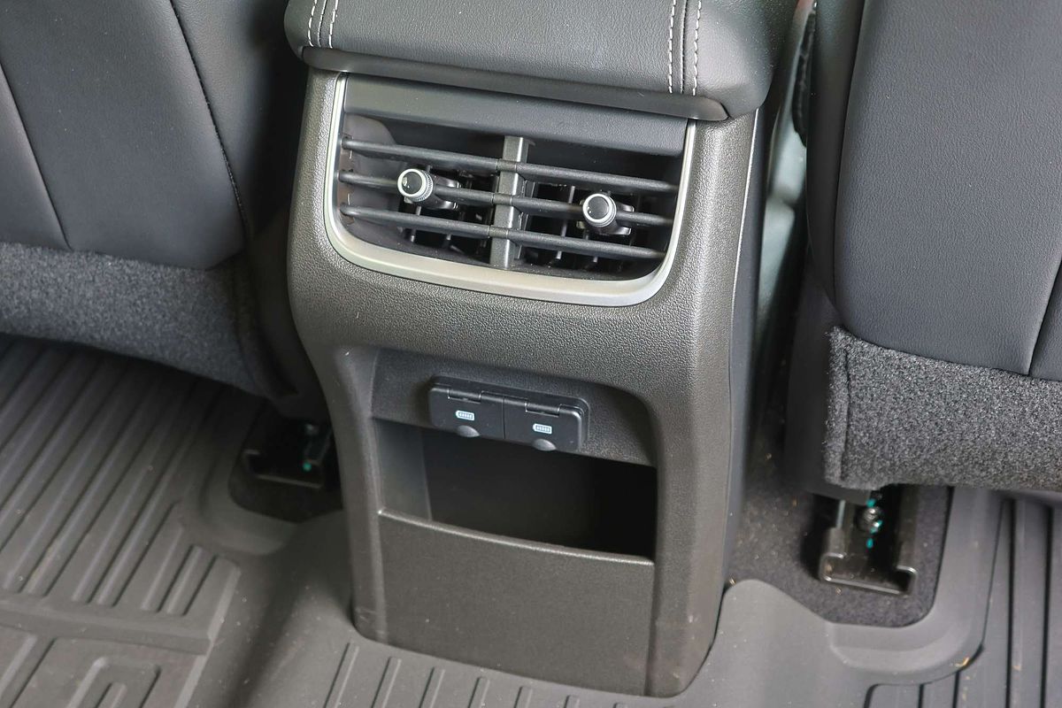 2025 GWM Tank 300 Ultra P01