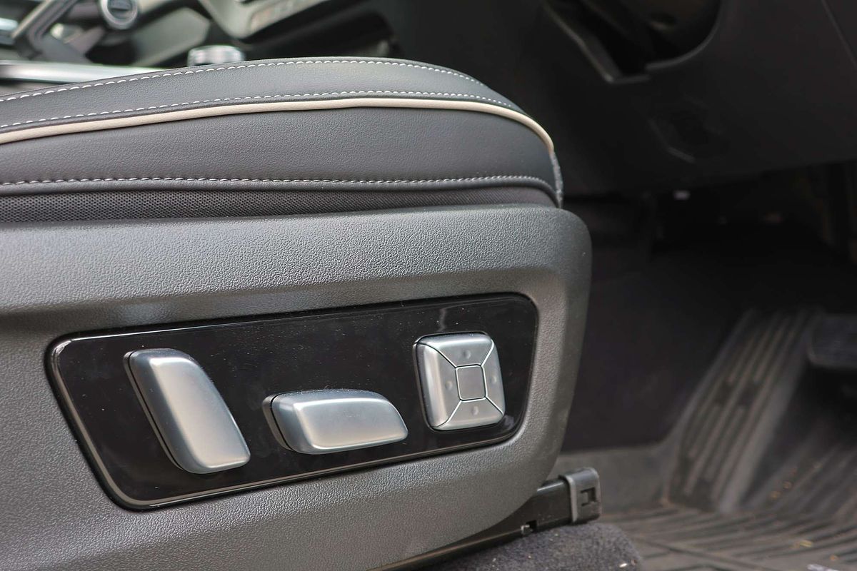 2025 GWM Tank 300 Ultra P01