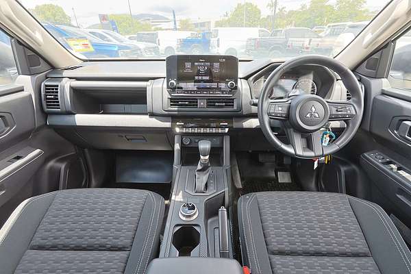 2025 Mitsubishi Triton GLX+ MV 4X4