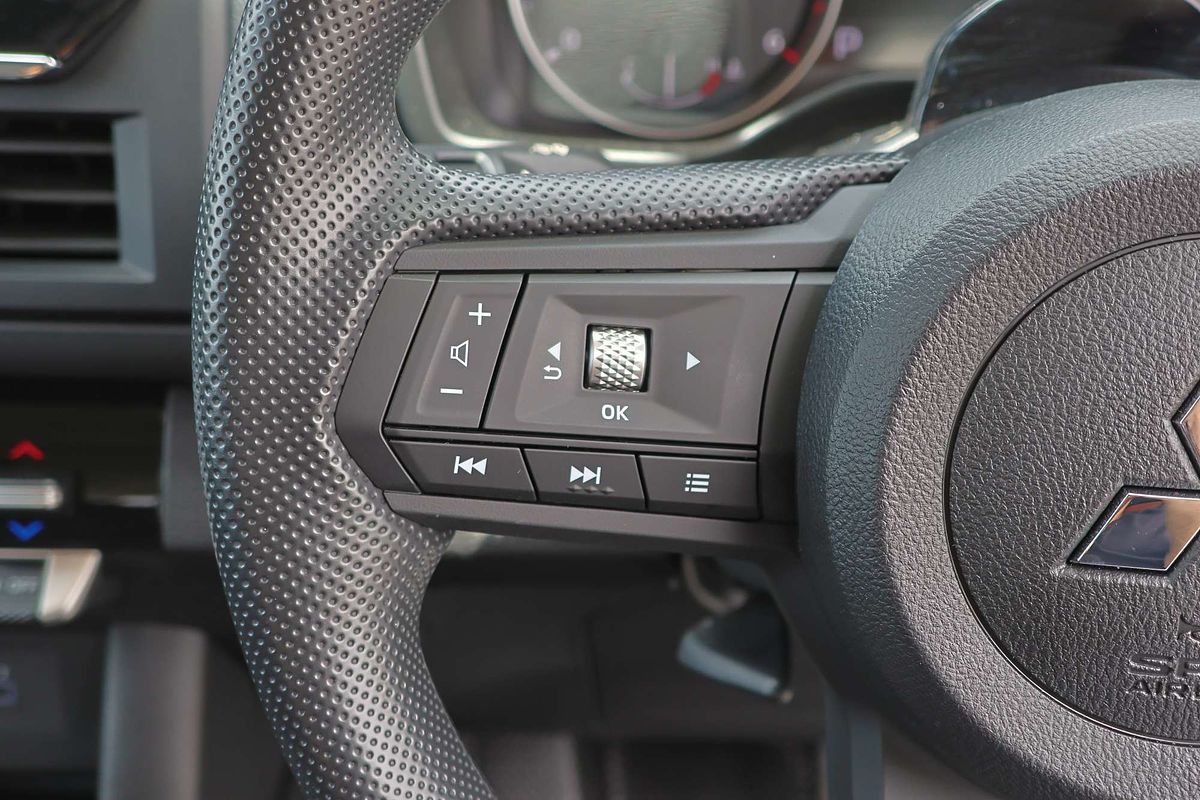 2025 Mitsubishi Triton GLX+ MV 4X4