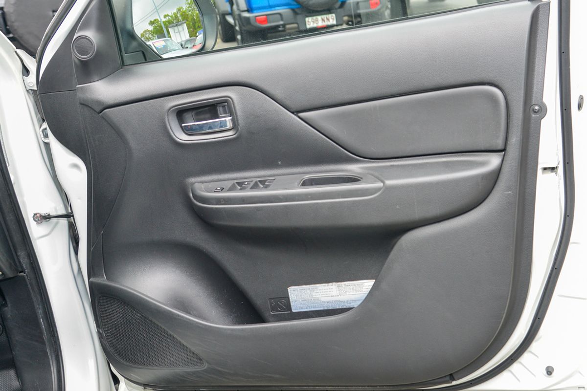 2022 Mitsubishi Triton GLX+ MR 4X4