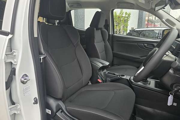 2024 Isuzu D-MAX SX High Ride Rear Wheel Drive