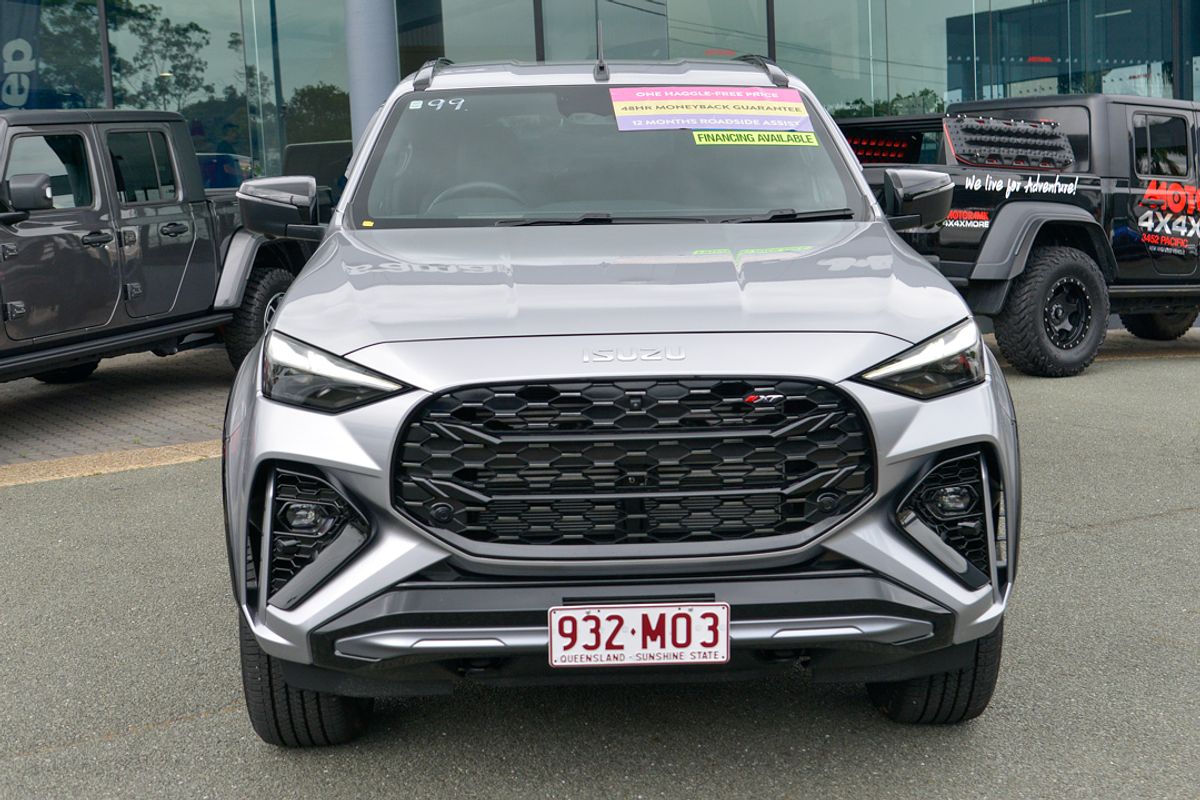 2025 Isuzu MU-X X-TERRAIN