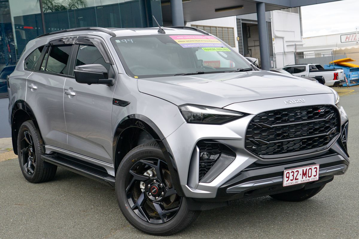 2025 Isuzu MU-X X-TERRAIN