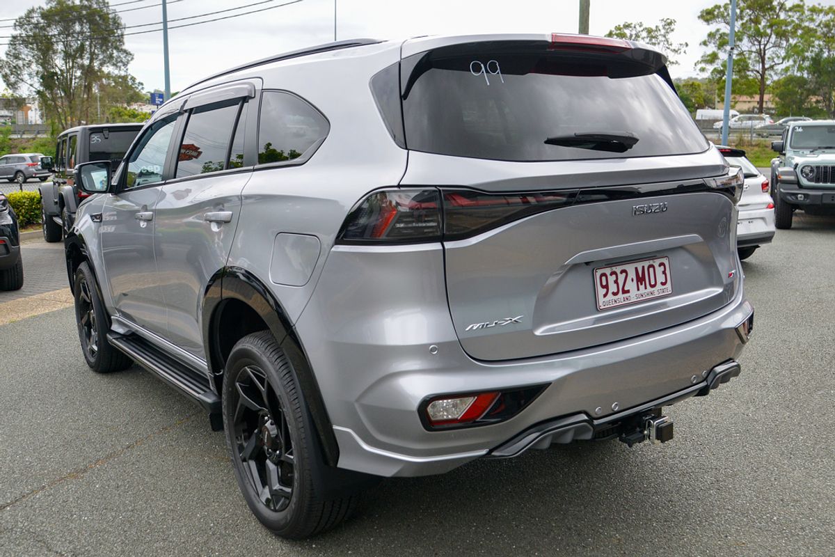 2025 Isuzu MU-X X-TERRAIN