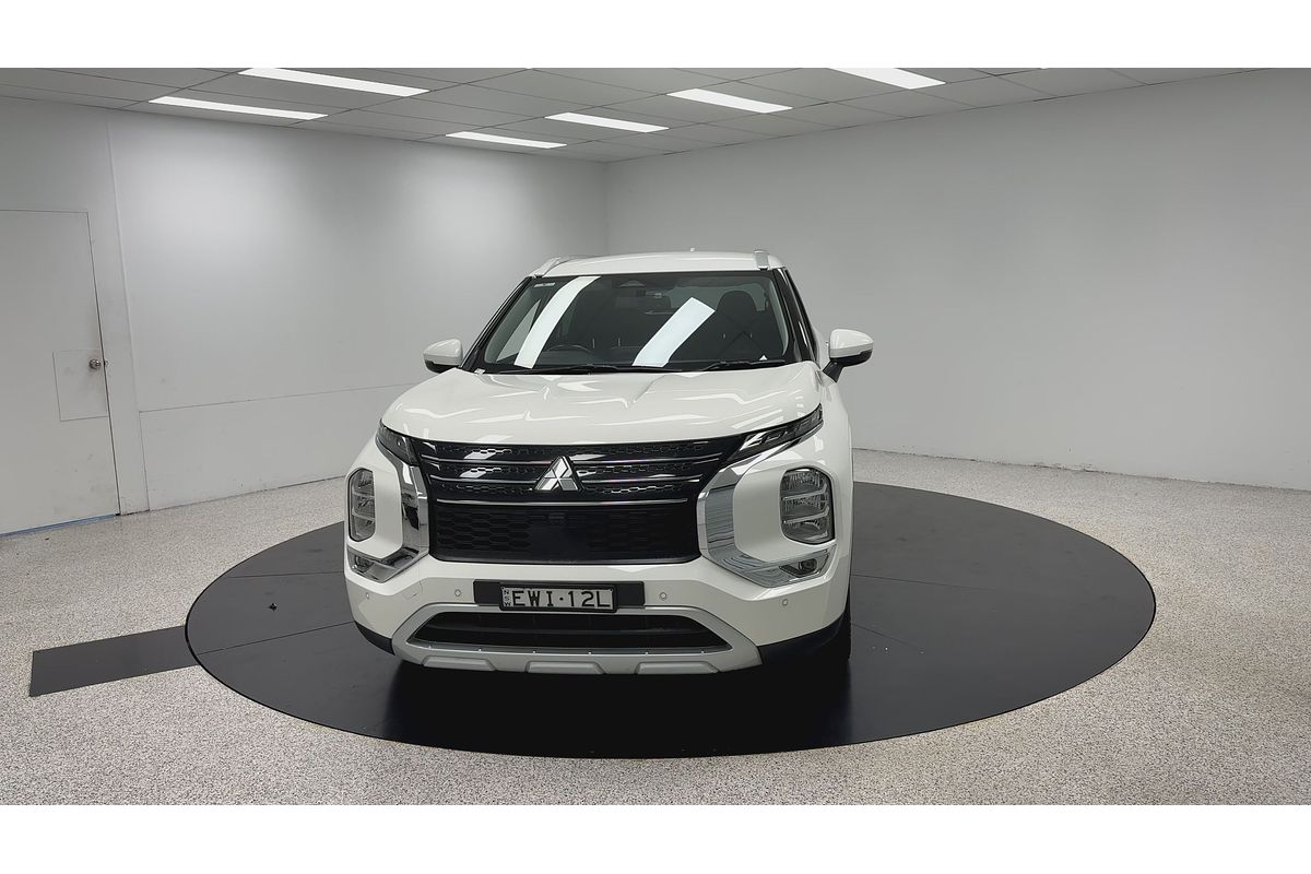 2022 Mitsubishi Outlander LS ZM