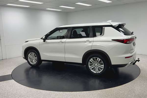 2022 Mitsubishi Outlander LS ZM