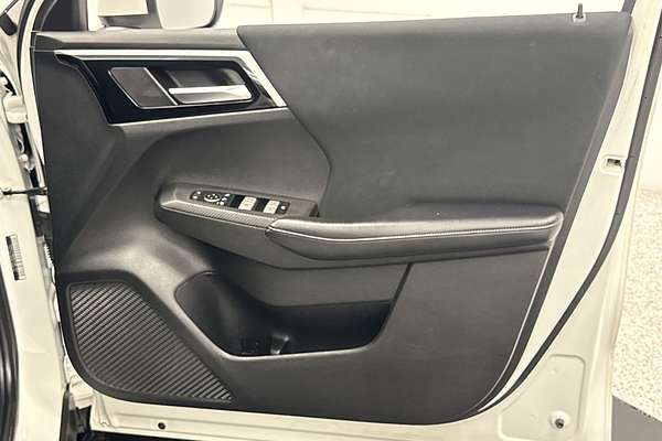 2022 Mitsubishi Outlander LS ZM