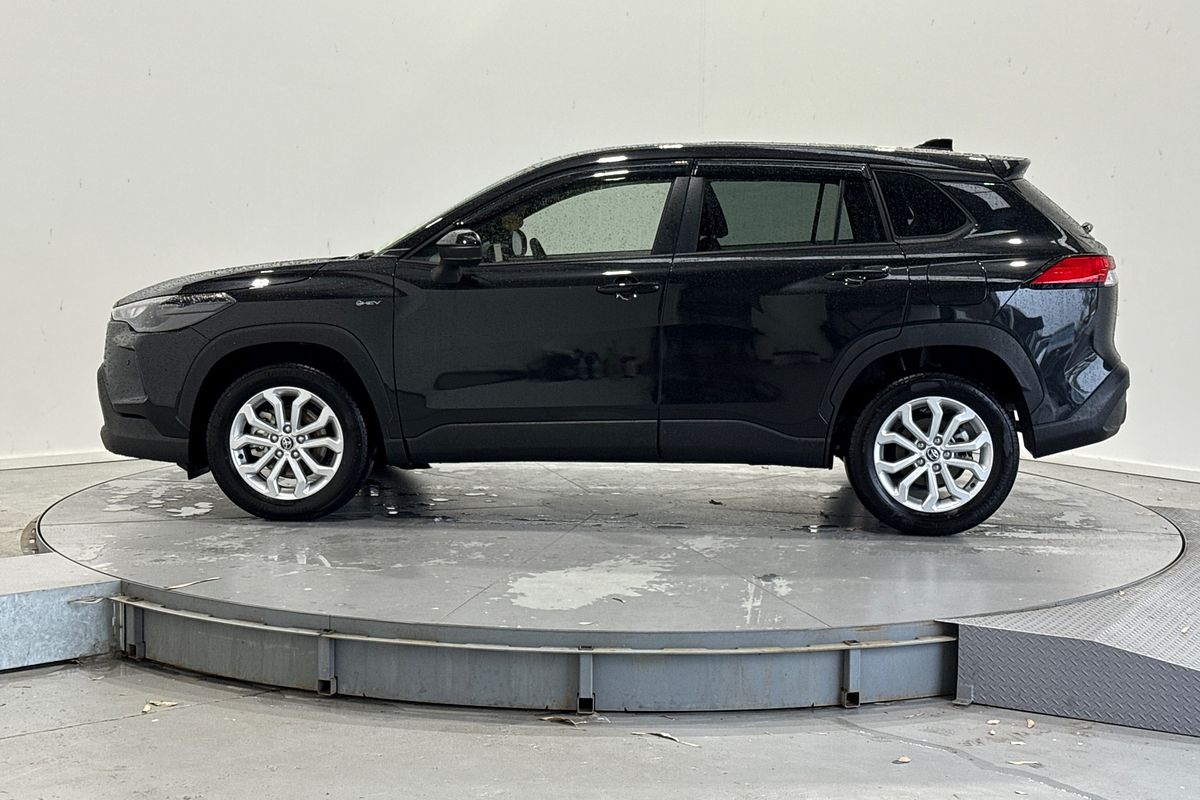 2025 Toyota COROLLA CROSS GX 2WD HYBRID MXGH10R