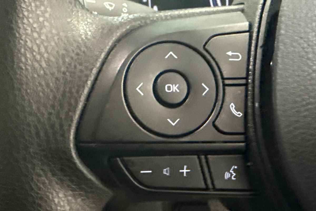 2025 Toyota COROLLA CROSS GX 2WD HYBRID MXGH10R