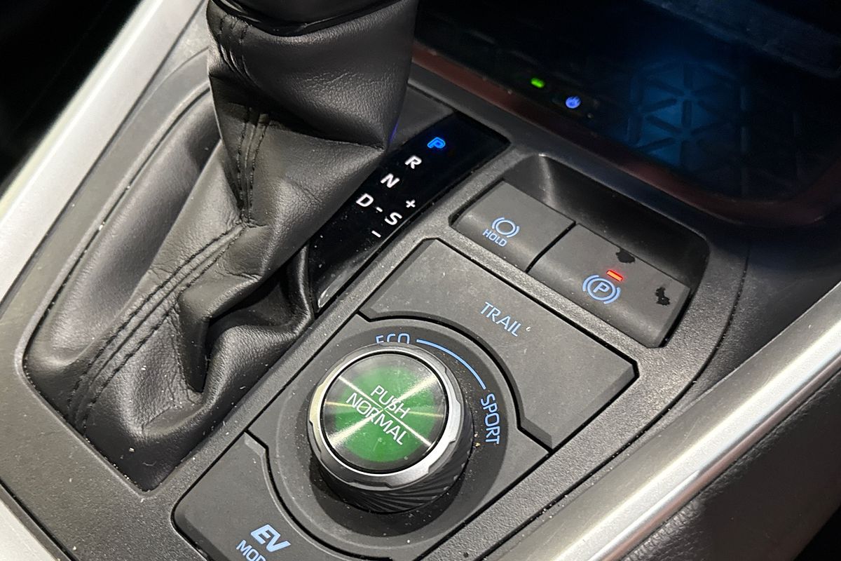 2020 Toyota RAV4 Cruiser AXAH54R