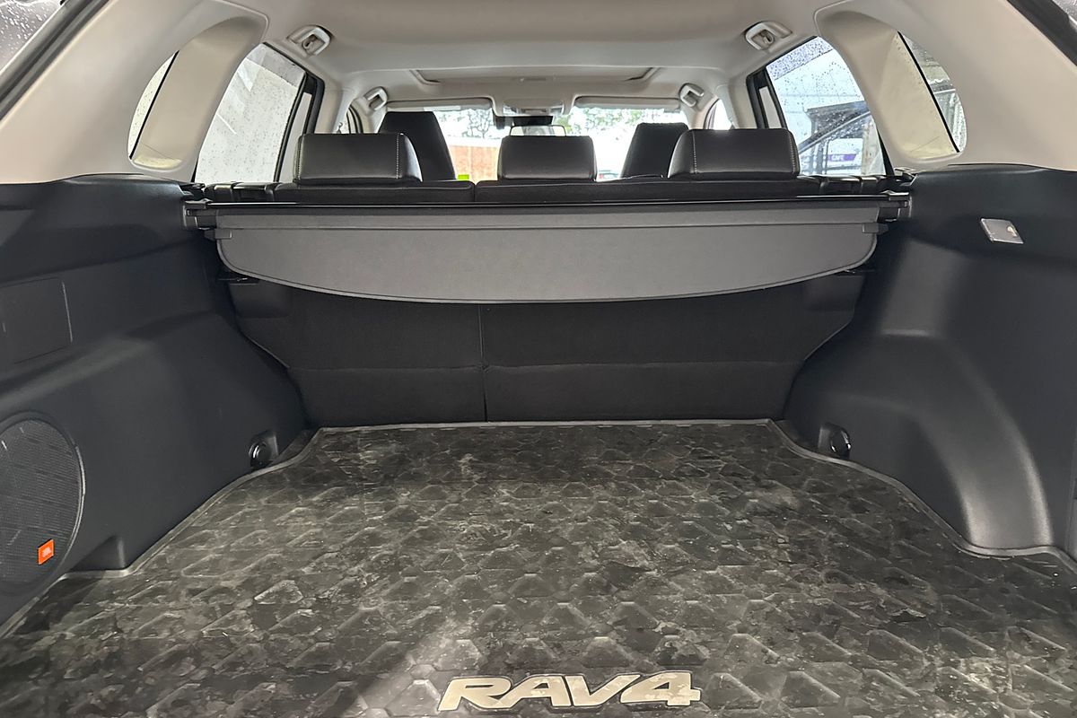 2020 Toyota RAV4 Cruiser AXAH54R