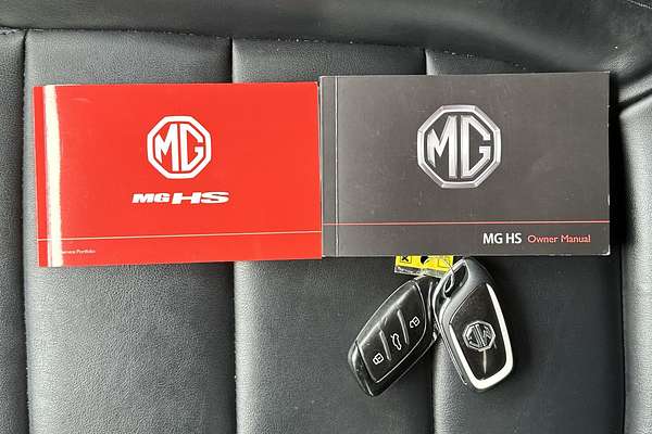 2022 MG HS Vibe SAS23