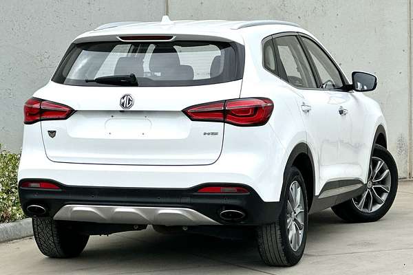 2022 MG HS Vibe SAS23