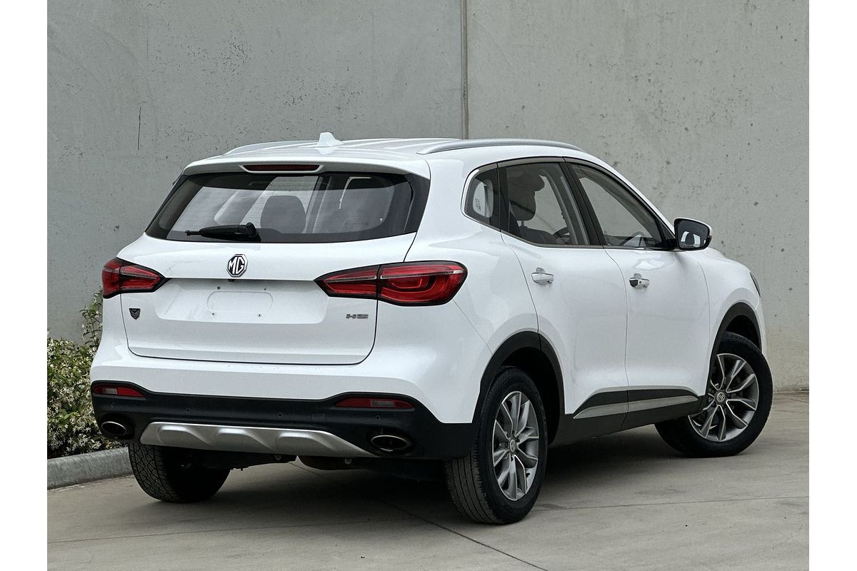 2022 MG HS Vibe SAS23