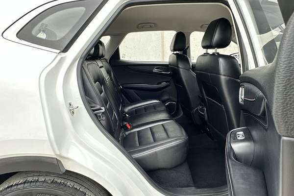 2022 MG HS Vibe SAS23