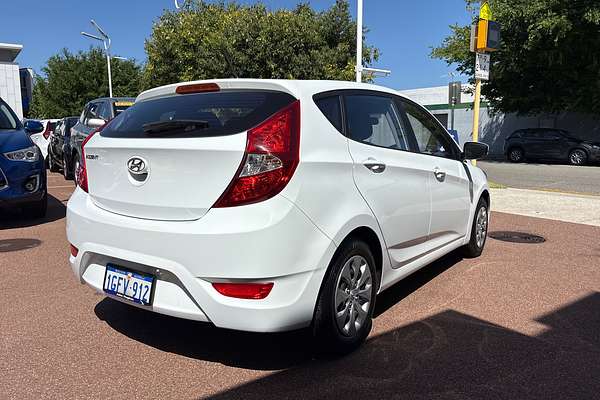2015 Hyundai Accent Active RB2