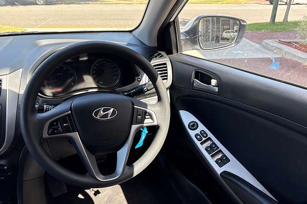 2015 Hyundai Accent Active RB2