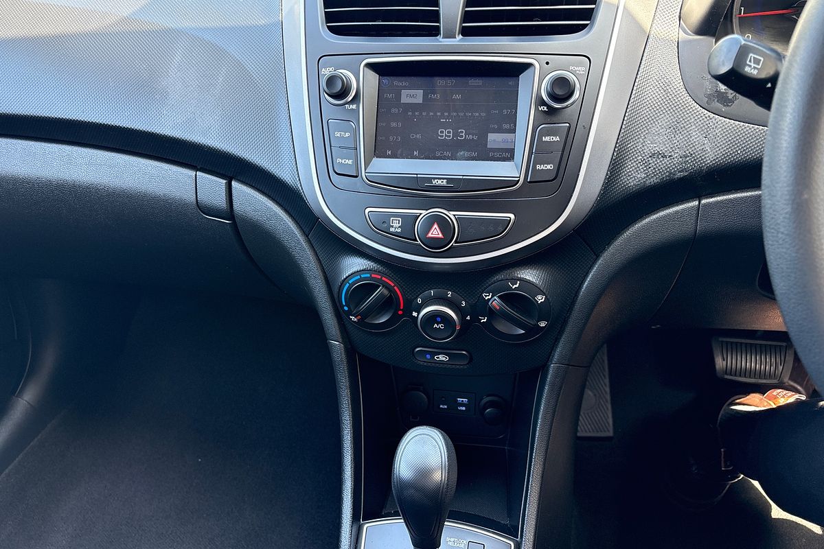 2015 Hyundai Accent Active RB2