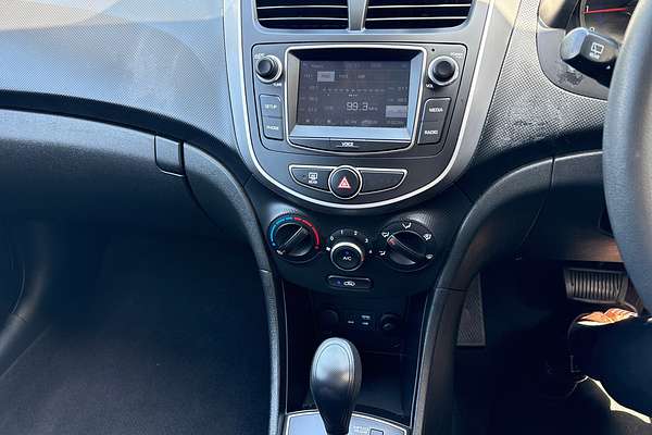 2015 Hyundai Accent Active RB2