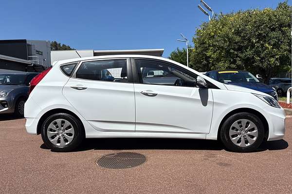 2015 Hyundai Accent Active RB2