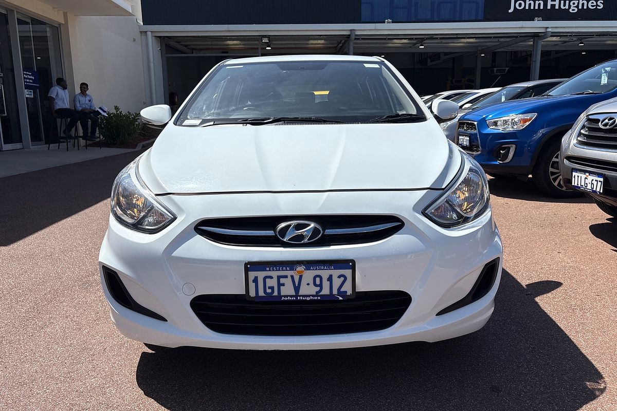 2015 Hyundai Accent Active RB2