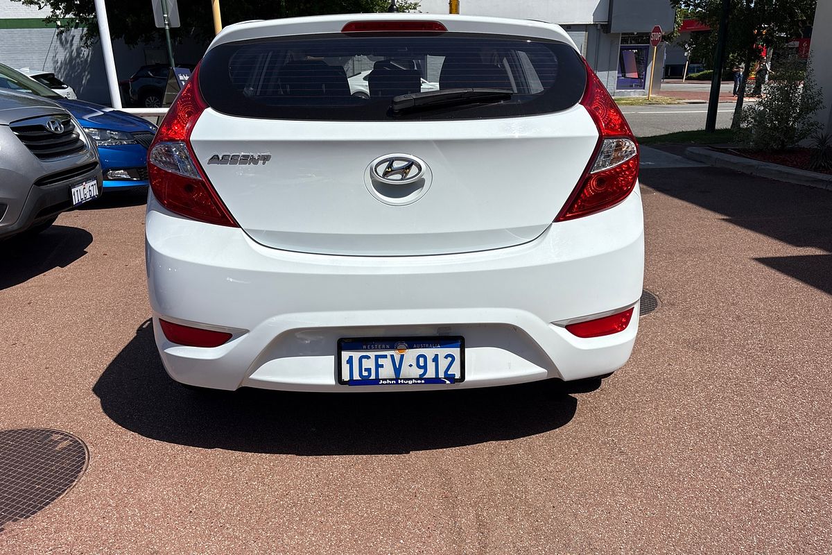 2015 Hyundai Accent Active RB2