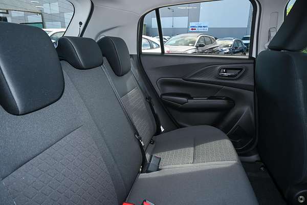 2025 Suzuki Swift Hybrid GLX UZ