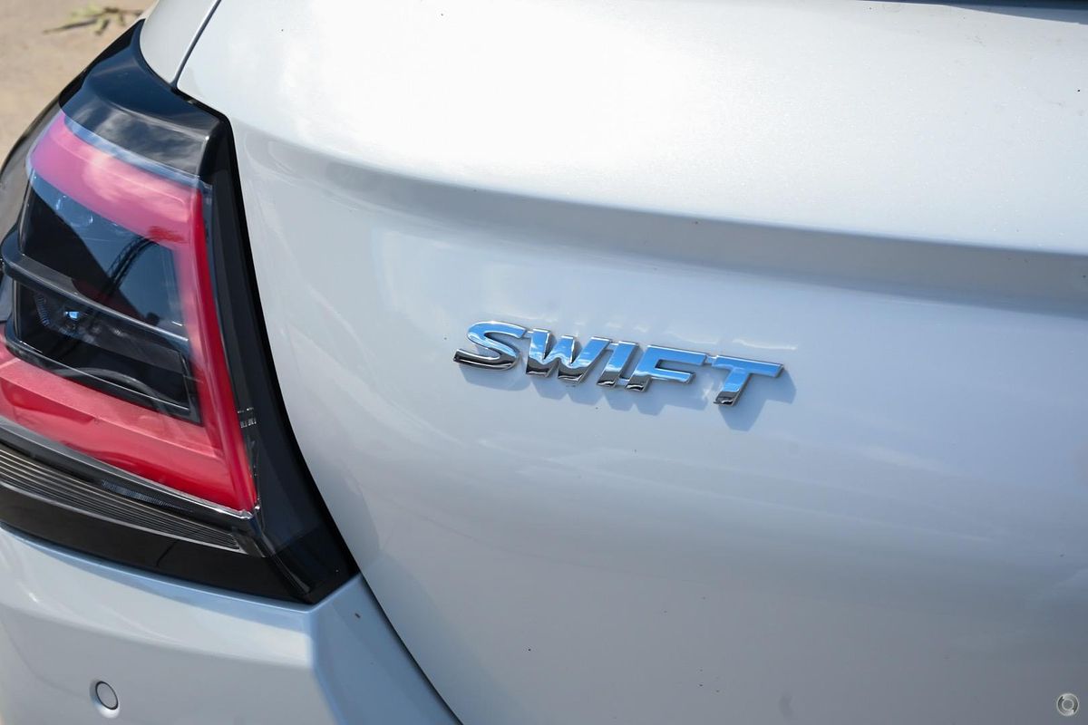 2025 Suzuki Swift Hybrid GLX UZ