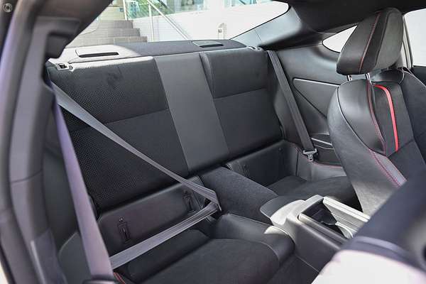 2025 Subaru BRZ S ZD8