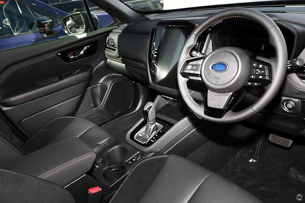 2025 Subaru Forester Hybrid Touring S6