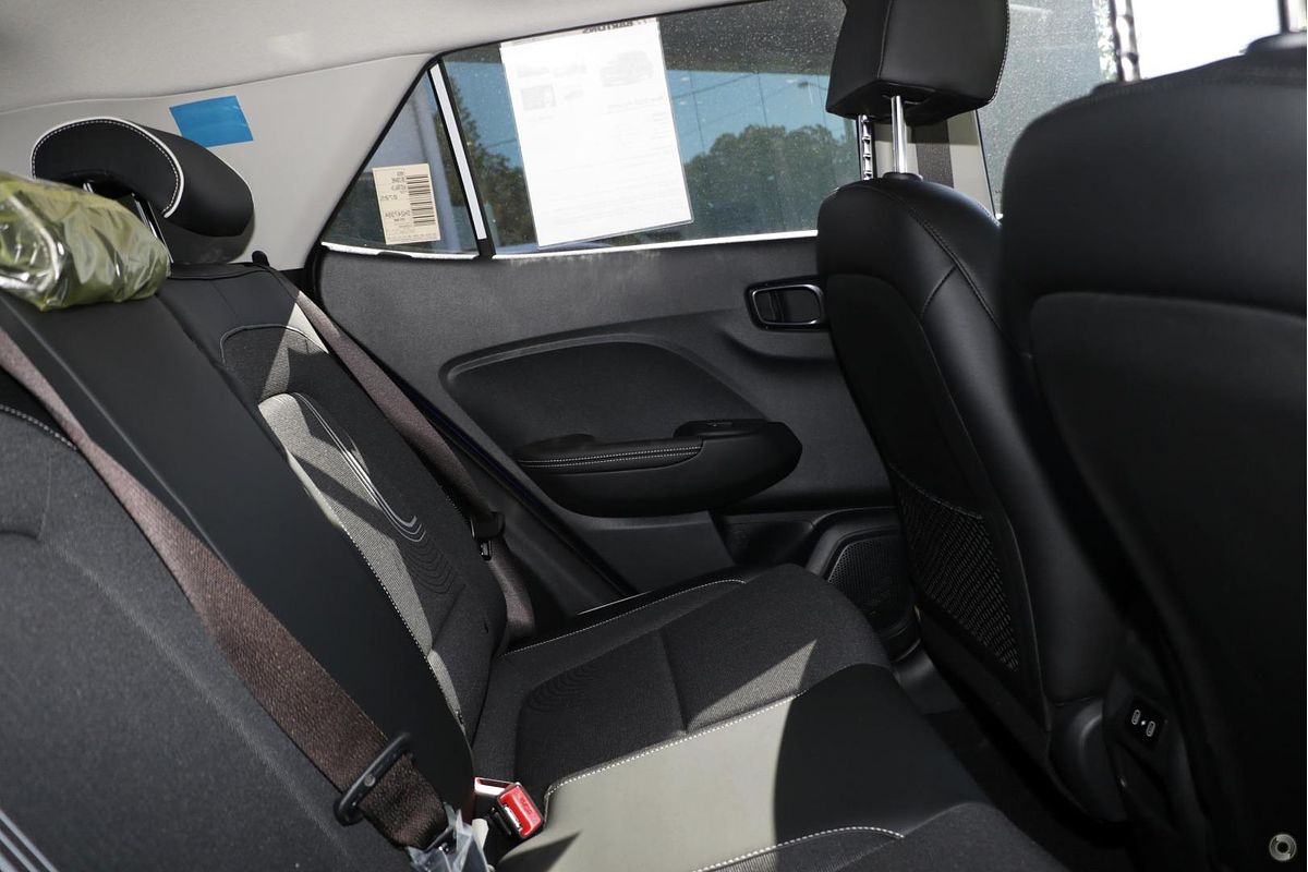 2025 Hyundai Venue Elite QX.V5