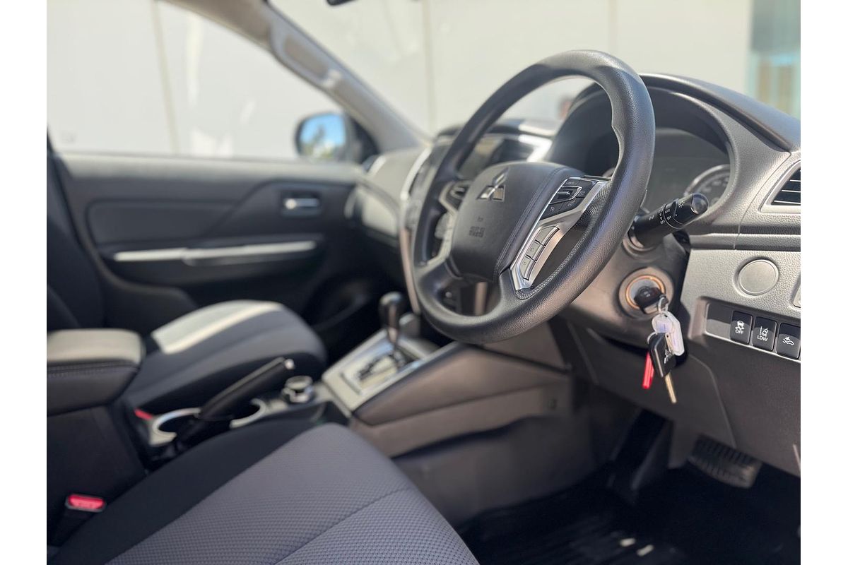 2019 Mitsubishi Triton GLX+ MR 4X4