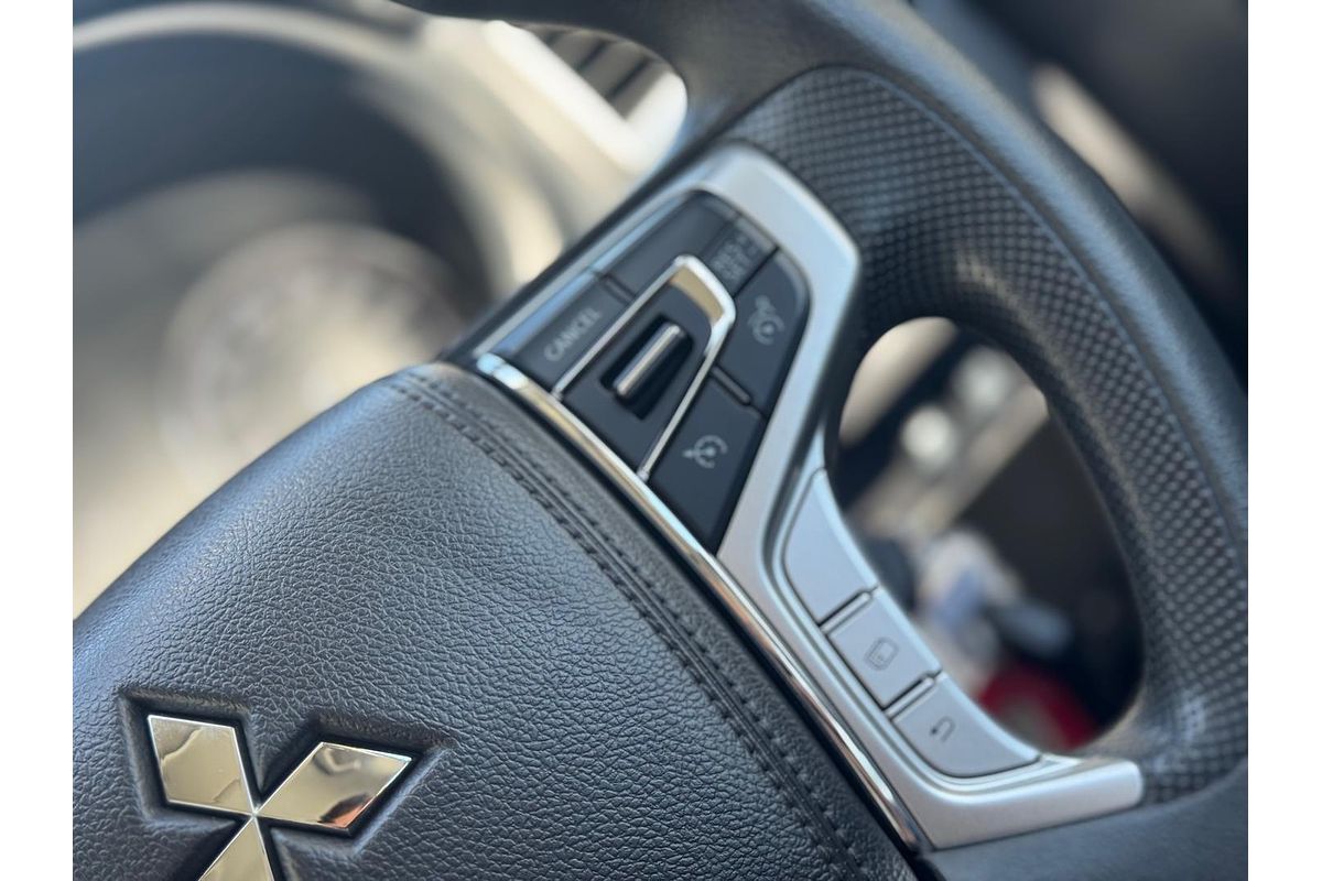 2019 Mitsubishi Triton GLX+ MR 4X4