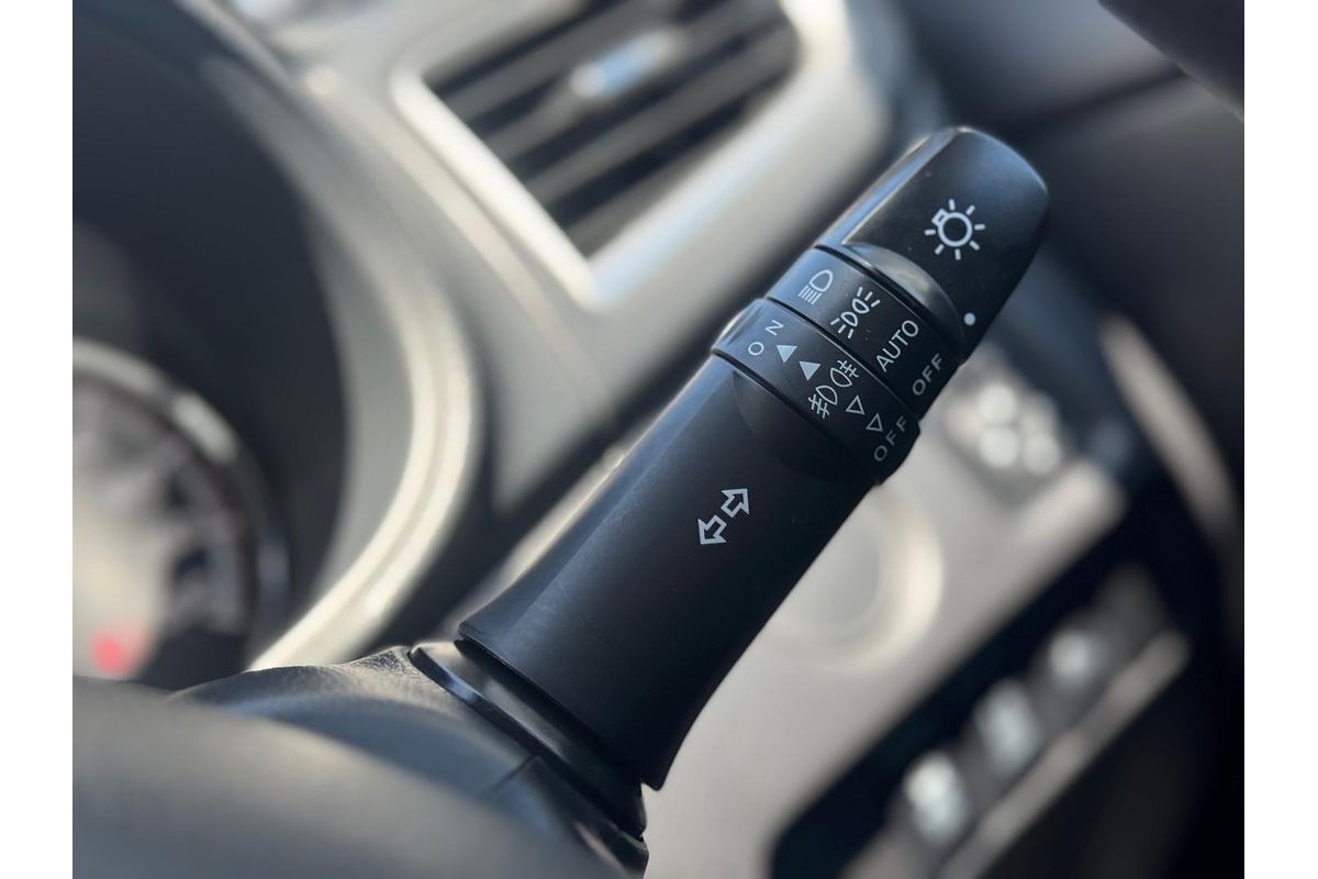 2019 Mitsubishi Triton GLX+ MR 4X4