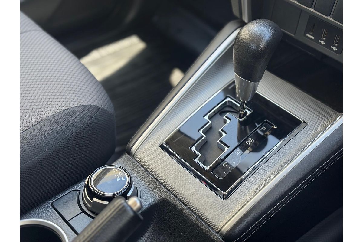 2019 Mitsubishi Triton GLX+ MR 4X4