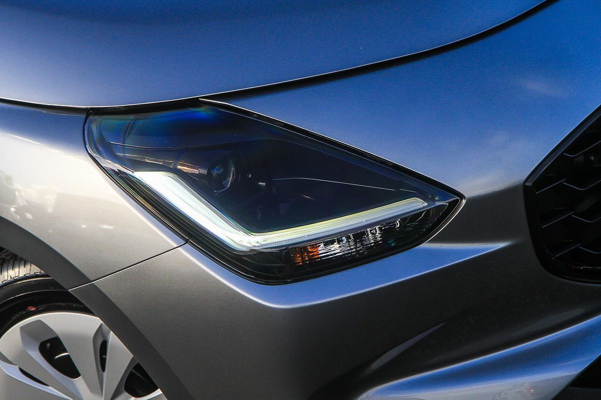 2025 Suzuki Swift Hybrid UZ