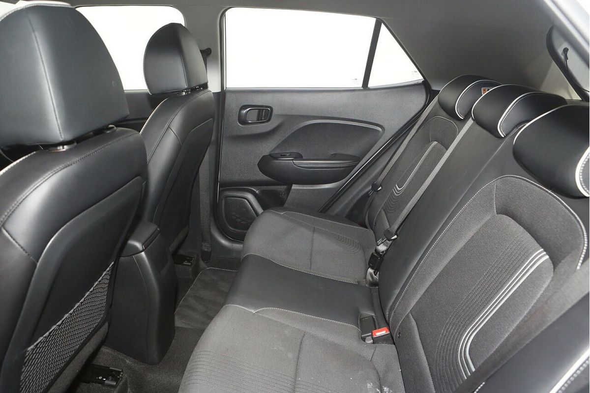 2023 Hyundai Venue Active QX.V5